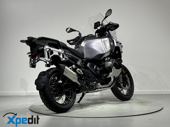 BMW R 1300 GS Adventure BMW R 1300 GS Adventure